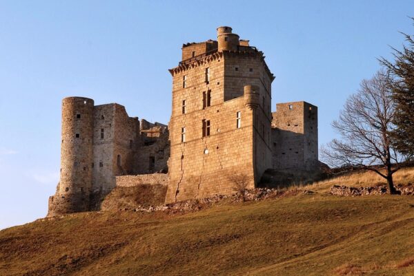 Chateau-de-Portes-01